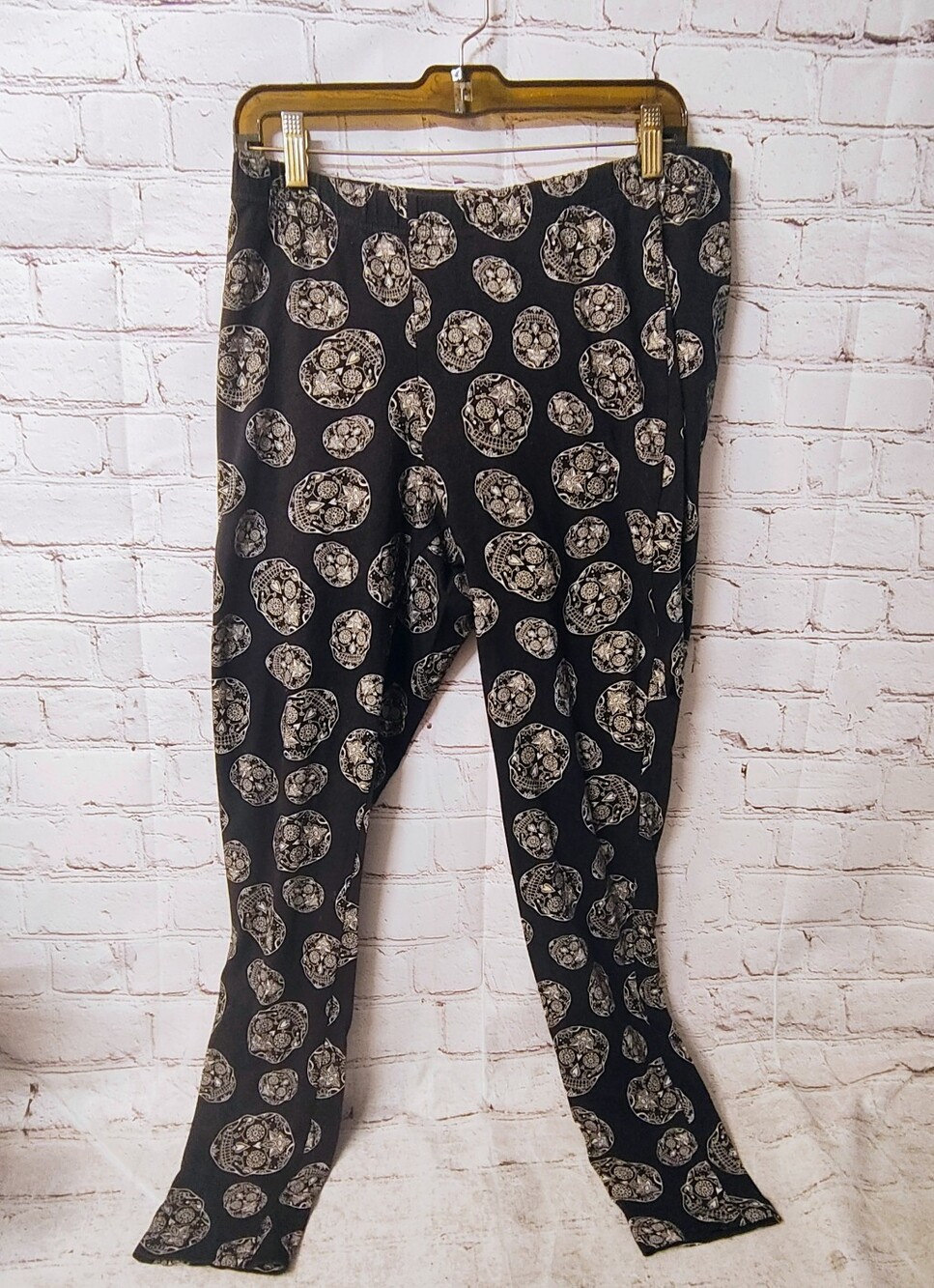 Torrid Women's Skull Print Cozy Cotton Legging Goth Legging Pants 2